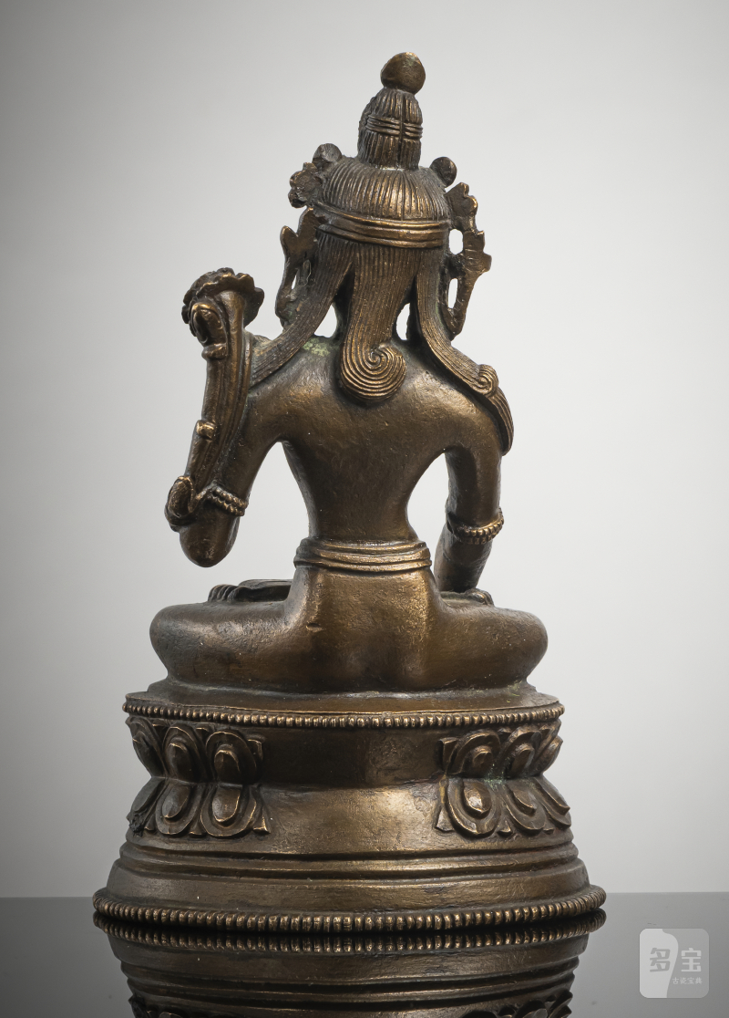 A BRONZE FIGURE OF A TARA - 图2